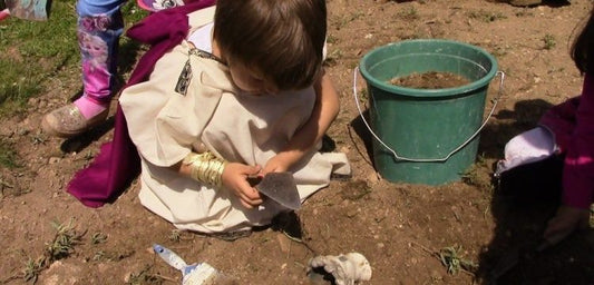 Mini mini arkeologlar görenlere maşallah derdirtti