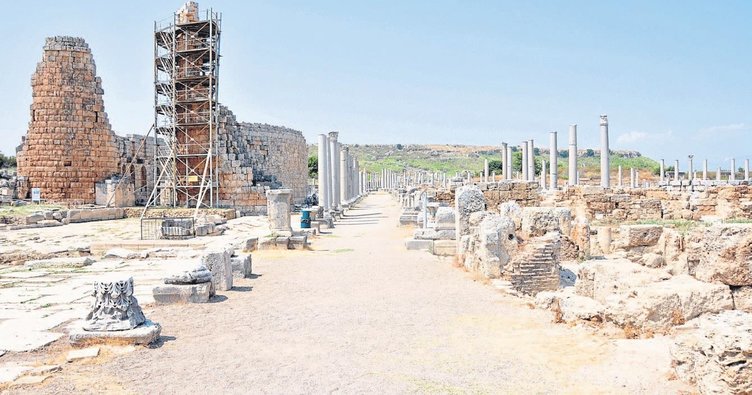 Antalya’nın İlk kadın beledİye Başkanı Plancia Magna