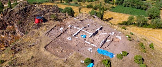 Kanlıtaş Höyüğü’nde 7 bin 500 yıllık mezar bulundu