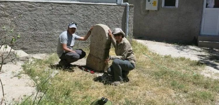 Eskişehir'de Soyut Ana Tanrıça Tasarımı İçeren İdol Bulundu