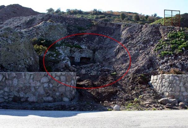 Helenistik Mezarların Üzerine Tripleks Villa Geldi