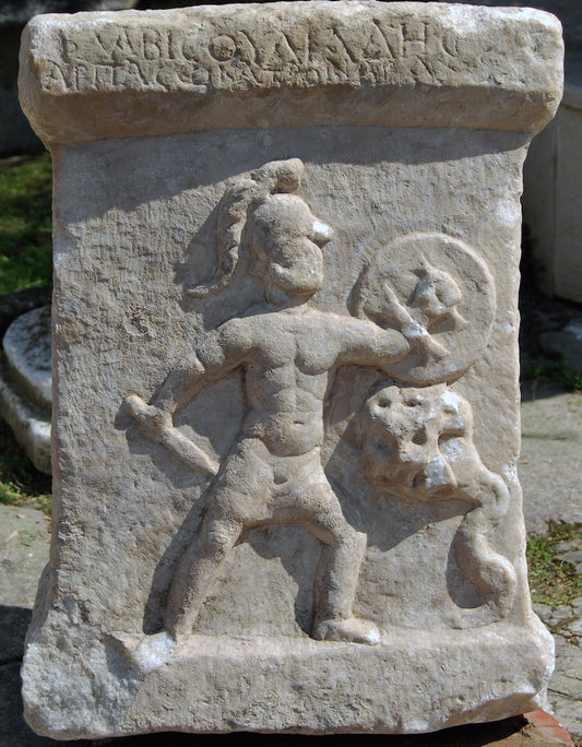 Aydın’da Herakles’in Oğlunun Savaşırken Betimlendiği Sunak Bulundu