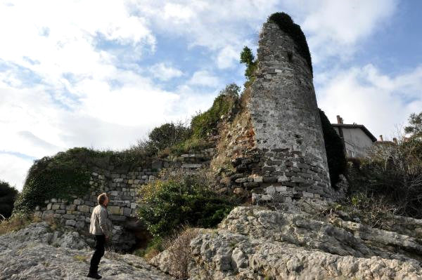 Amasra Kalesi'nde Yıkılma Tehlikesi