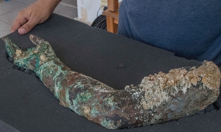 Antikythera Batığında Bronz Heykel Parçaları Bulundu