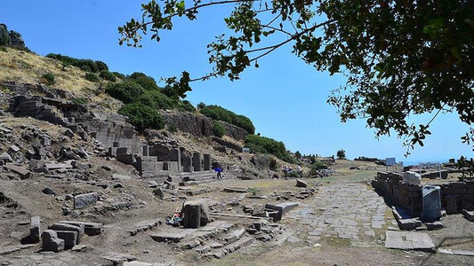Assos Antik Kenti’nde 1300 Yıl Önceki Depremin İzleri Bulundu