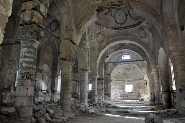 Aydın’da Defineciler Tarihi Kiliseyi Talan Etti