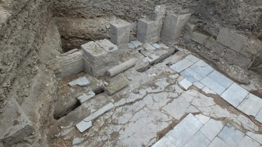 Balıkesir'de Adramytteion kazılarında Roma hamamı ortaya çıktı