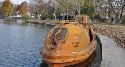 İznik Gölü’nde Bulunan Bazilika Mini Denizaltıyla İnceleniyor