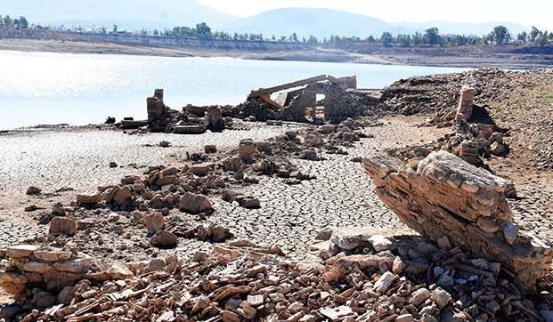 Bodrum’da su çekildi, 3 asırlık köy ortaya çıktı