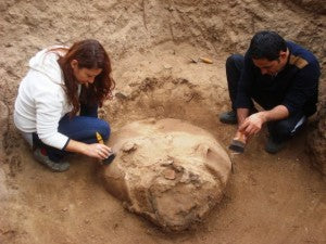 Bodrum’da Sondaj Çalışmaları Sırasında Pitos Mezarlar Bulundu