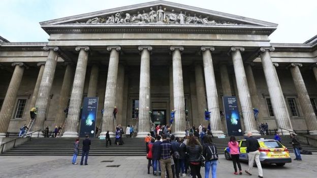 İngiltere’de Greenpeace Aktivistleri Müzenin Kapanmasına Sebep Oldu