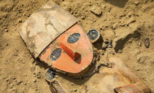 Peru’daki Chan Chan’da Süslü Ahşap Heykel Ortaya Çıktı