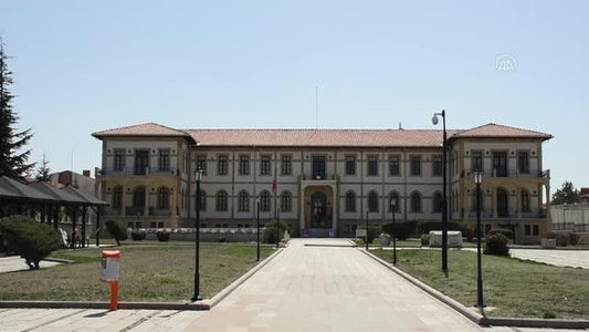 Çiftçinin tarla sürerken bulduğu 'Hermes heykelciği' Çorum Müzesi'nde sergileniyor
