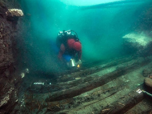 Découvertes d’une épave de navire militaire et d'un complexe funéraire à Héracléion, l’antique cité égyptienne immergée