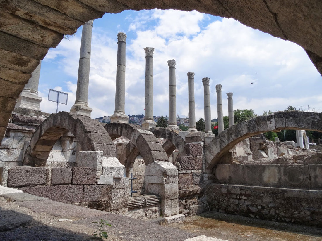 İzmir’de Arkeolojik Kazılara Bakanlık Engeli
