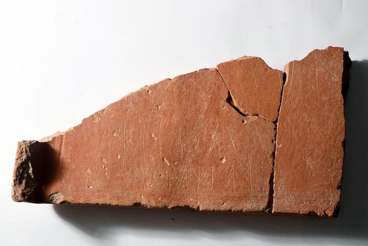 Balıkesir’de 2.500 Yıllık “Bagabazos’un Zar Oyunu” Bulundu