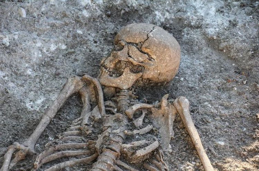 Kütahya’da Doğalgaz Boru Hattı Kazılarında Roma Mezarlığı Bulundu