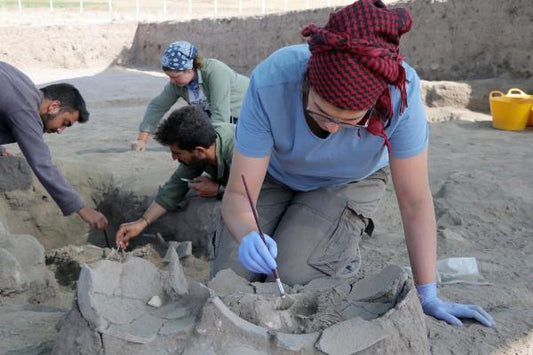 Eskişehir'de 5 Bin Yıllık Küp Mezarlarda Çocuk İskeletleri Bulundu