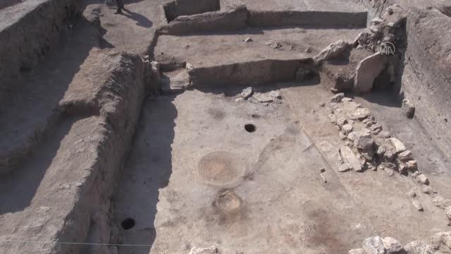 Küllüoba Höyüğü'nde 4 bin 200 yıl öncesine ait 'kuraklıkla mücadele' izleri