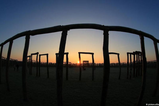 Almanya’daki Stonehenge Benzeri Yapıda Evler Bulundu