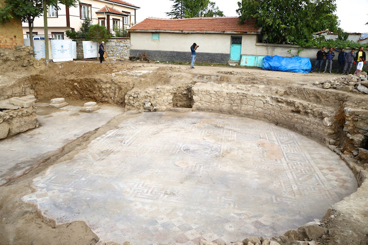 Fotoğraflarla Konya’da Bulunan Mozaikli Gymnasium