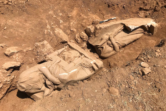 Atina’da Tapınak Şeklinde 2.400 Yıllık Mezar Anıtı Bulundu