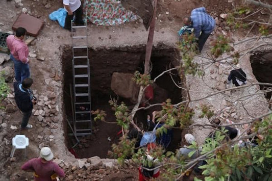 İzmit’teki Otopark Kazısında İki Metrelik Heykel Bulundu