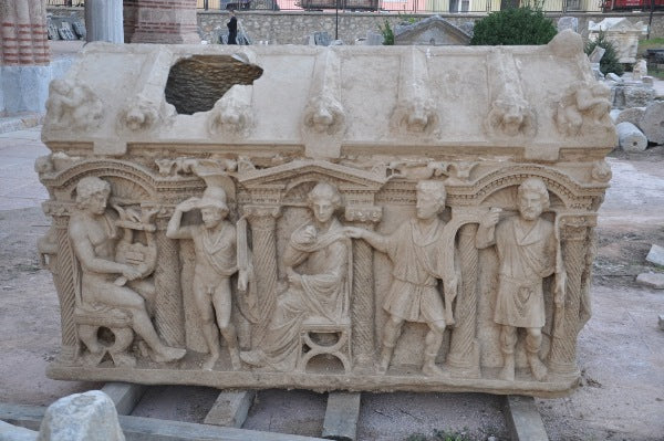 İznik’te Çiftçinin Bulduğu Roma Lahdi İncelendi