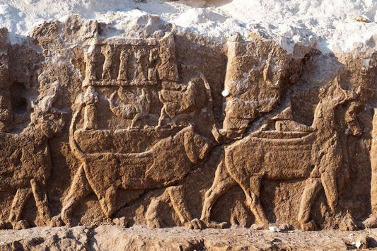 Irak’ta Çok Nadir Asur Kabartmaları Bulundu