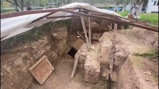 İznik'te Bizans ve Roma dönemine ait olduğu düşünülen oda mezarları bulundu