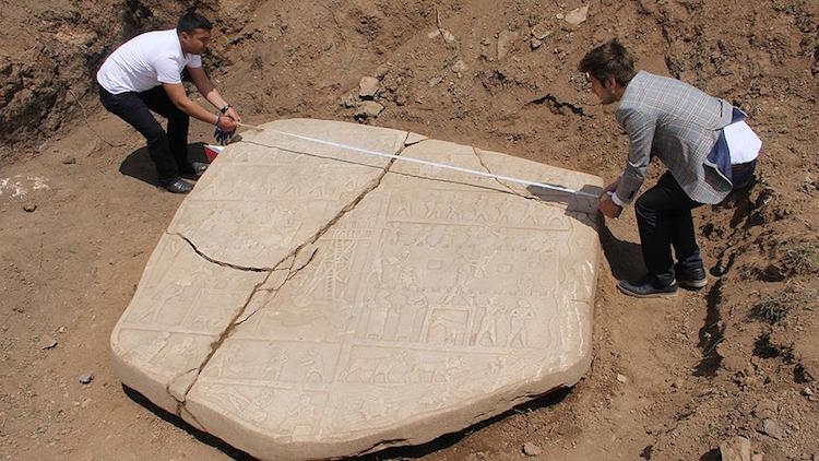 Elazığ’da Tesadüfen Bulunan Gizemli Kabartma 4000 Yıllık Çıktı