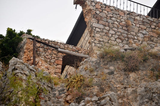 Alanya Kalesi’nde İzinsiz Tadilat Tarihi Surları Yıktı