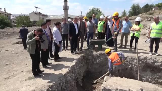 'Kale Projesi' kapsamındaki kazılarda 42 bin parça tarihi eser gün yüzüne çıkartıldı