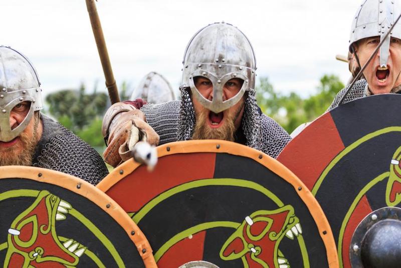 Vikingler Gerçekten Kalkan Duvarının Ardında Mı Savaşıyordu?