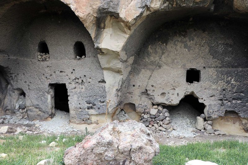 Defineciler Kayseri’deki Bizans Yapısında Metrelerce Kuyu Kazdı