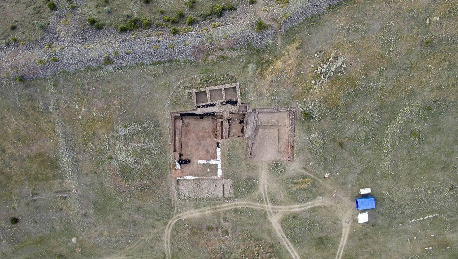 Kerkenes kazısında Demir Çağı’na ait kurt figürü bulundu