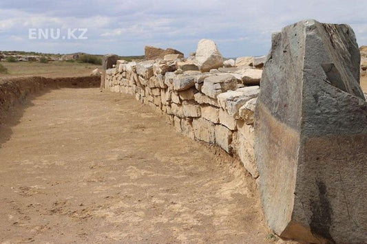 Kazakistan’da 4.000 Yıllık Basamaklı Piramit Bulundu