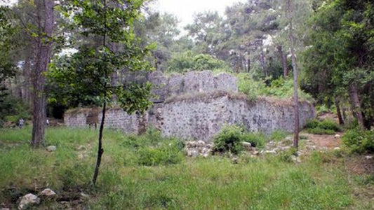 Kemer’deki Selçuklu Av Köşkü’nün Duvarlarını Restorasyon Firması Tahrip Etti
