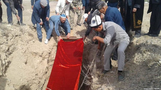 Kırgızistan’da 2000 Yıllık Mumya Toprağa Gömüldü