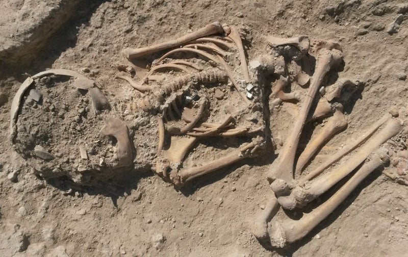 Malatya’da Boncuklarla Gömülmüş 5.700 Yıllık Çocuk Bulundu