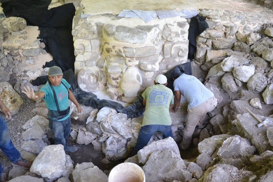 Meksika’da Eşsiz Bir Maya Maskesi Bulundu