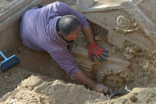 Aydın’da Medusa Kabartmalı Lahit Bulundu