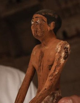 Mısır'da antik Mısır dönemine ait 5 mezar keşfedildi
