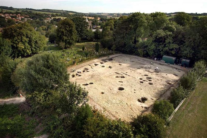Orta Çağ Manastırları, Vikinglerden Korunabilmiş