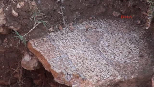 Adıyaman’da İkizce Antik Yerleşimi Definecilere Kurban Gidiyor