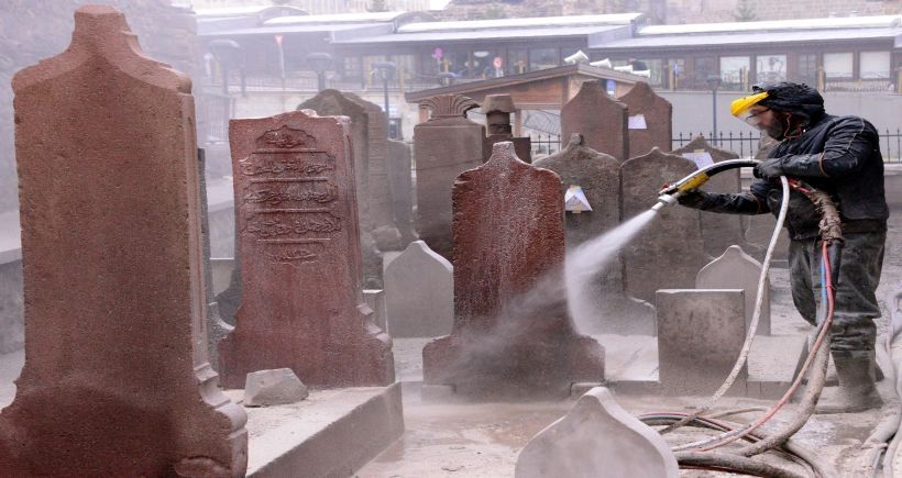 Erzurum’daki Osmanlı Camisinin Restorasyonunda Kayıp Mezarlar Çıktı