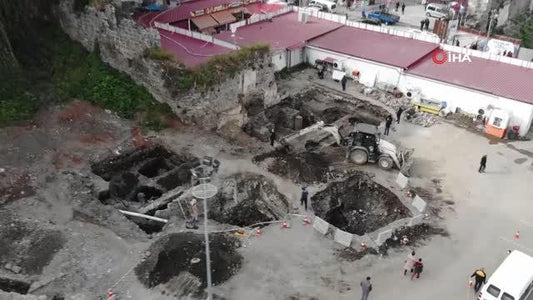 Otoparktan çıkan mimari kalıntılar için rapor hazırlanıyor