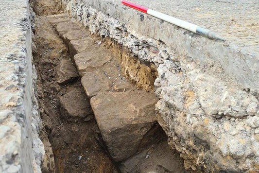 Caddenin Altında Hadrian Duvarı’nın Bilinmeyen Kısmı Bulundu