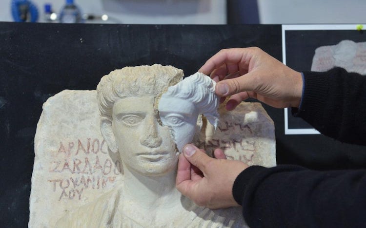 Palmira’da Parçalanan Büstler Restore Ediliyor