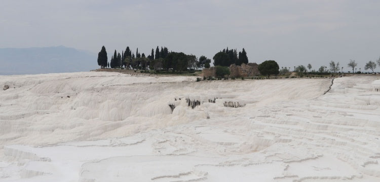 Pamukkale'nin haziran ayında açılması için hazırlıklar sürüyor